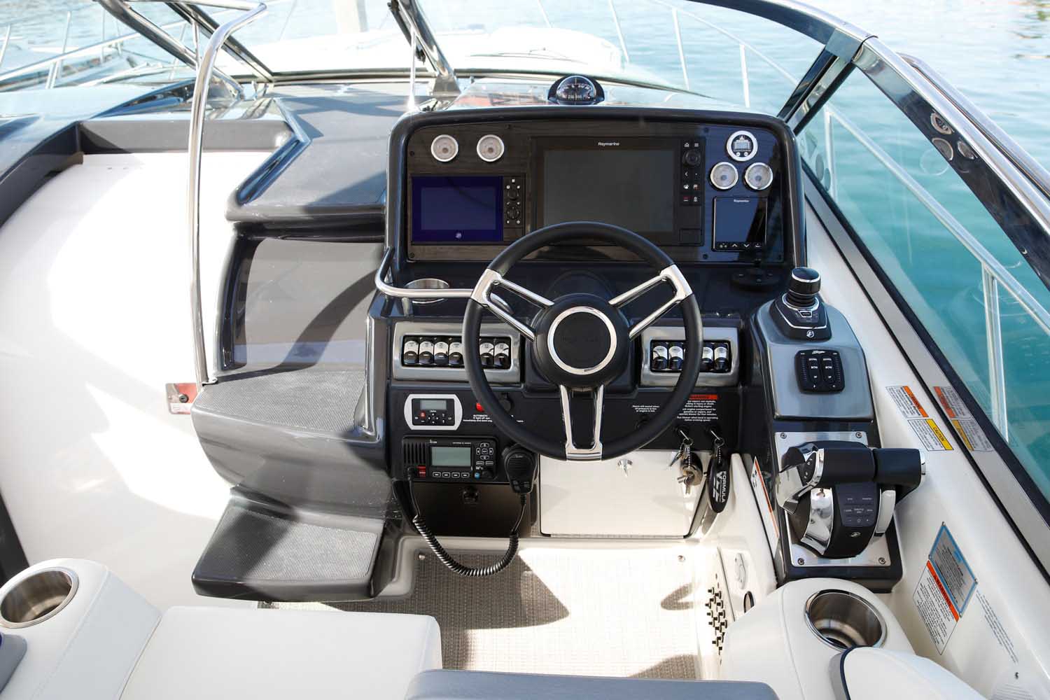 Formula Motoryat kumanda konsolu 34 PC