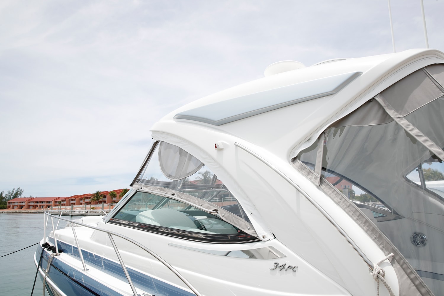 Formula tekne PC 34 branda