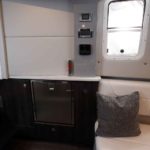 Formula kamaralı tekne