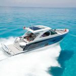 Lüks sürat teknesi Formula 380 SSC