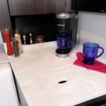 Teknede Keurig kahve makinesi