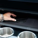 Teknede telefon temassız şarj