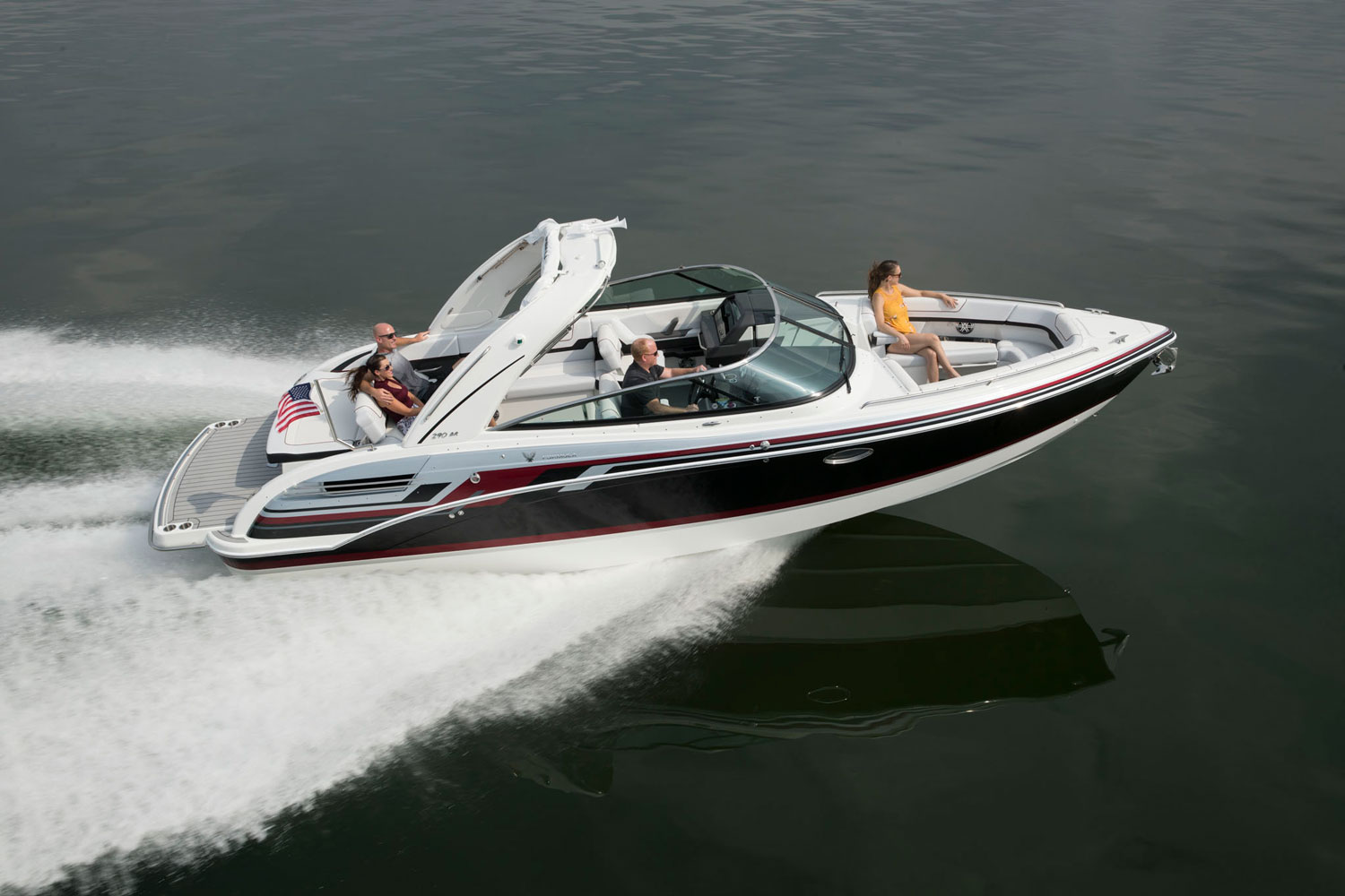 Bowrider tipi gezi teknesi