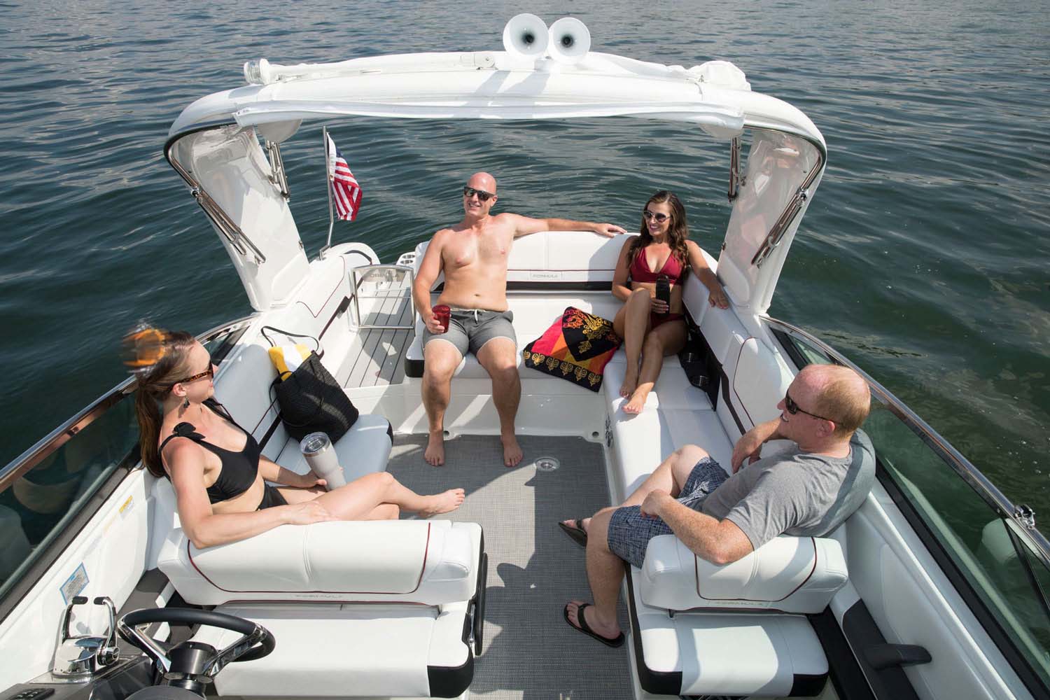 Konforlu aile gezi teknesi