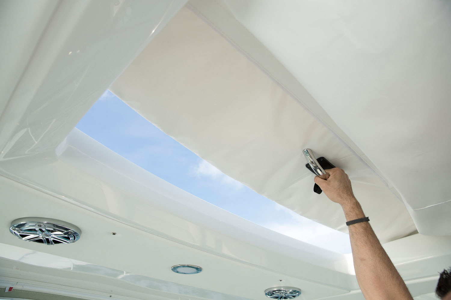 Açılır tavan hardtop Formula tekne