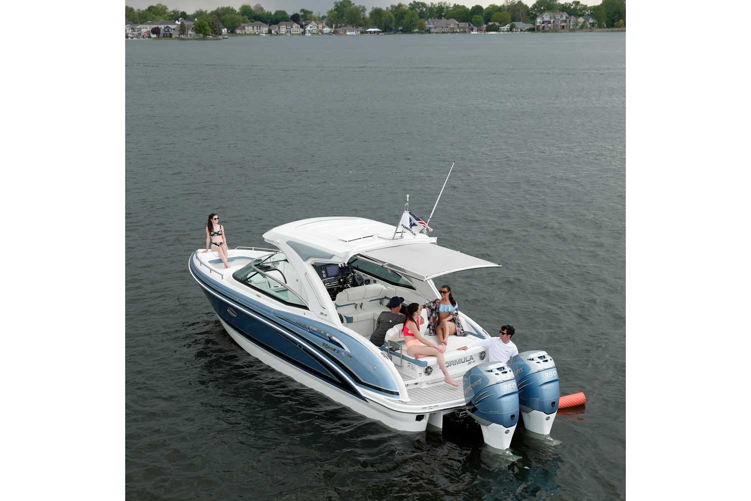 Konforlu ve lüks tekne sevenlere 310BR