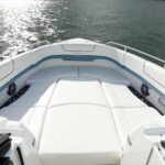 Burun tarafında oturma grubu ilave minderleri