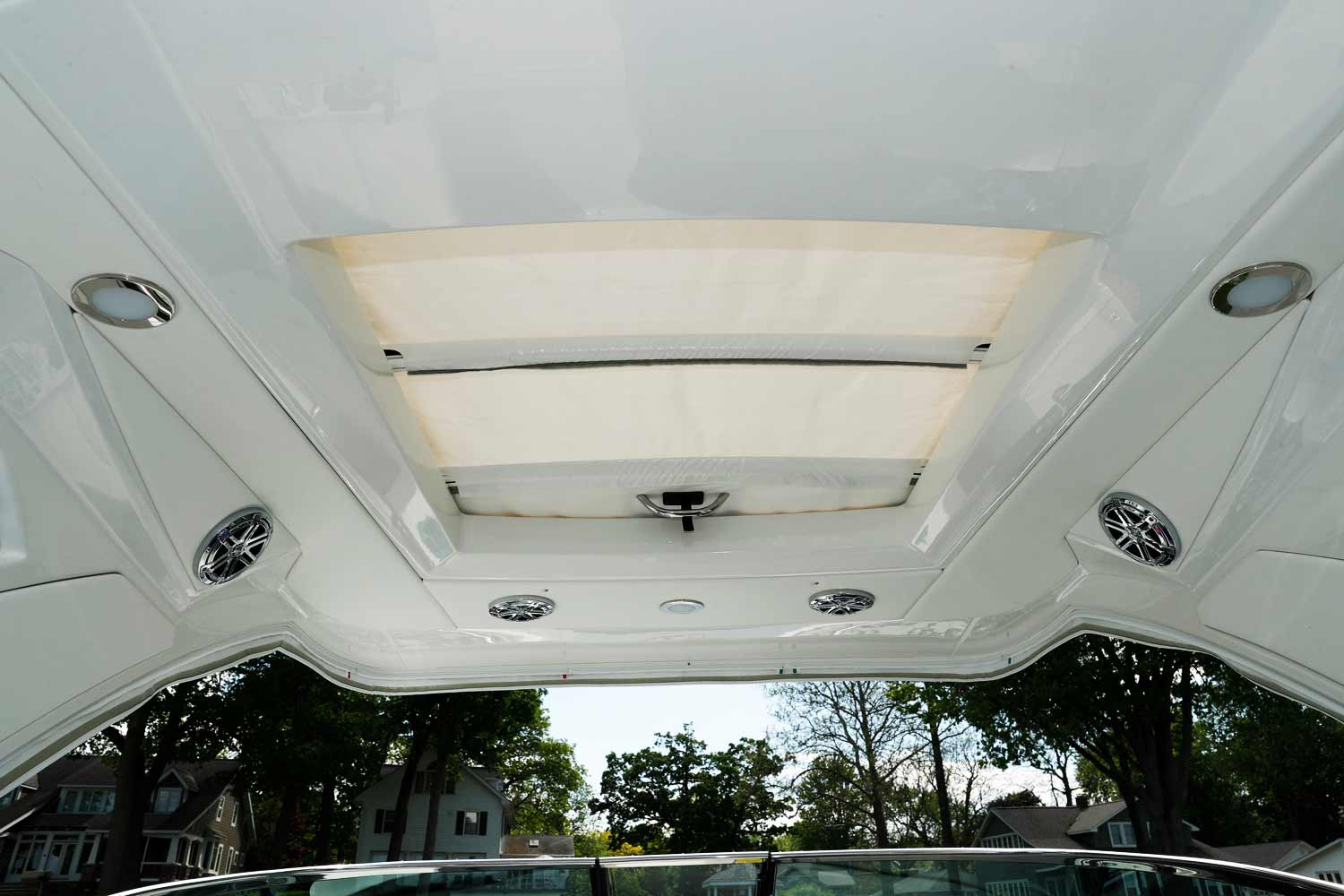 Çok özel ve detaylı bir tekne hardtopu