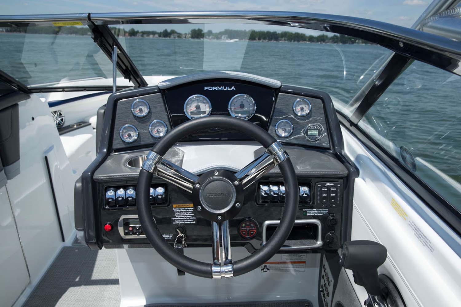240 BR spor tekne fiyatları kumanda konsolu - FORMULA
