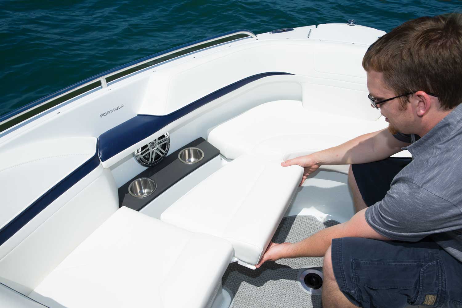 FORMULA 240BR koltuk modülerdir