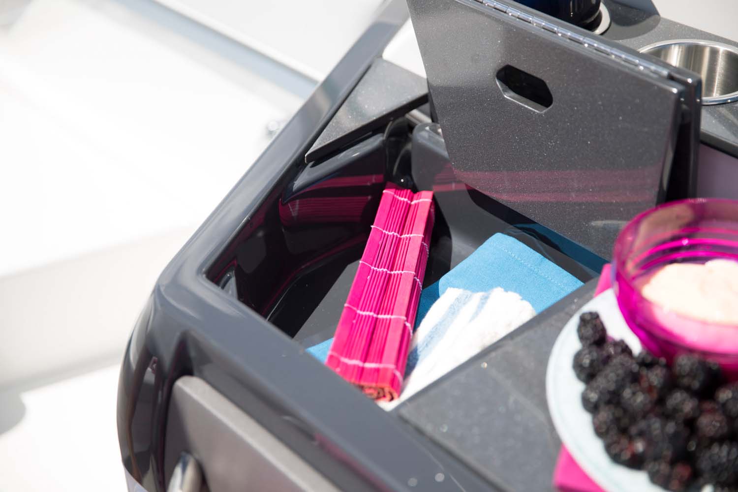 slider - Formula-Corian-wetbar.jpg - tekne