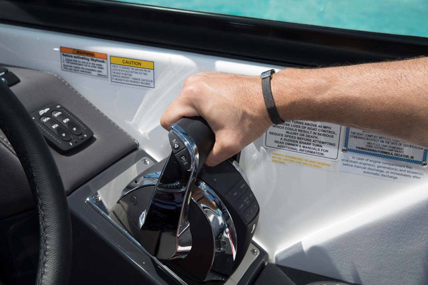 slider - Formula_remotecontrol.jpg - tekne