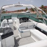 Geniş güverte Formula 310 BR tekne